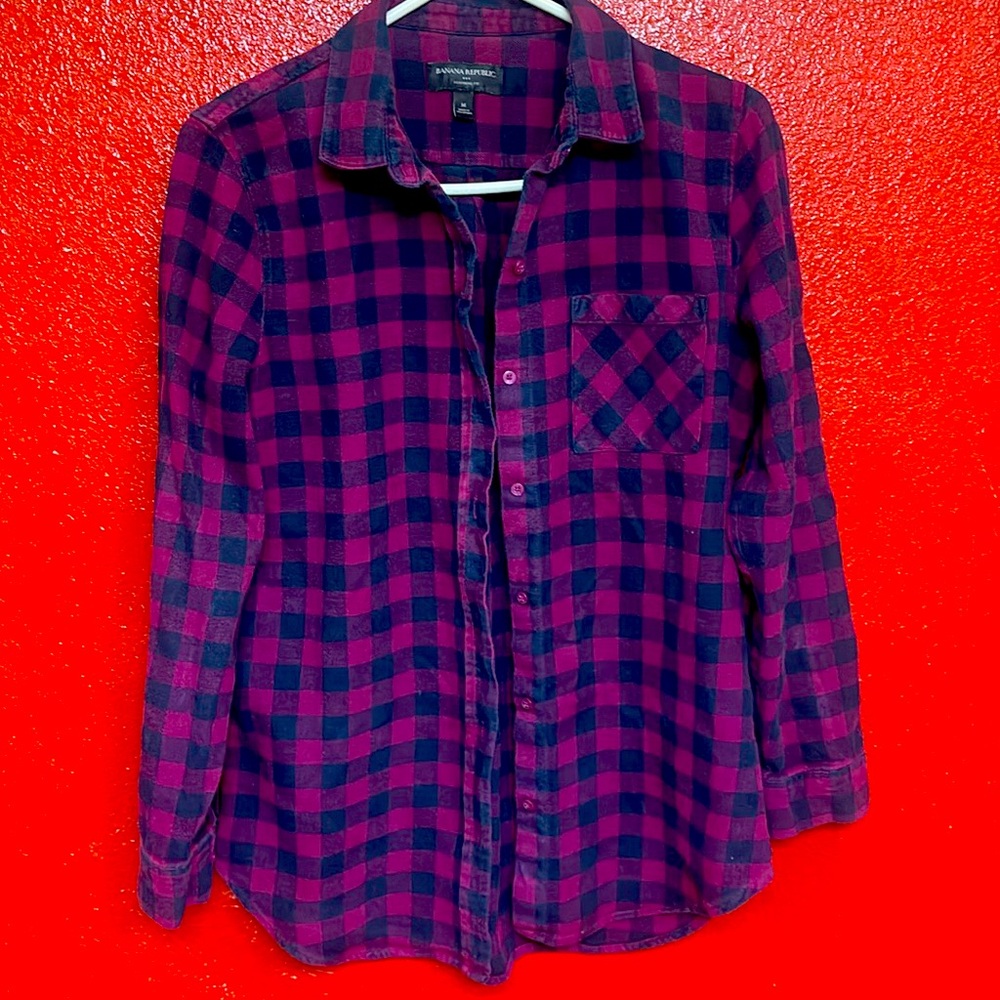 Brand: Banana Republic Size: M
Material: 100% cotton